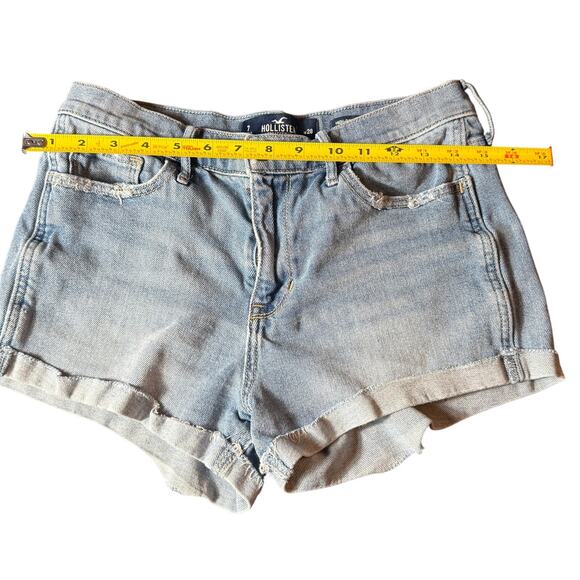 Hollister High Rise Short Short Size 7/28 Y2K Light Wash - Picture 4 of 5